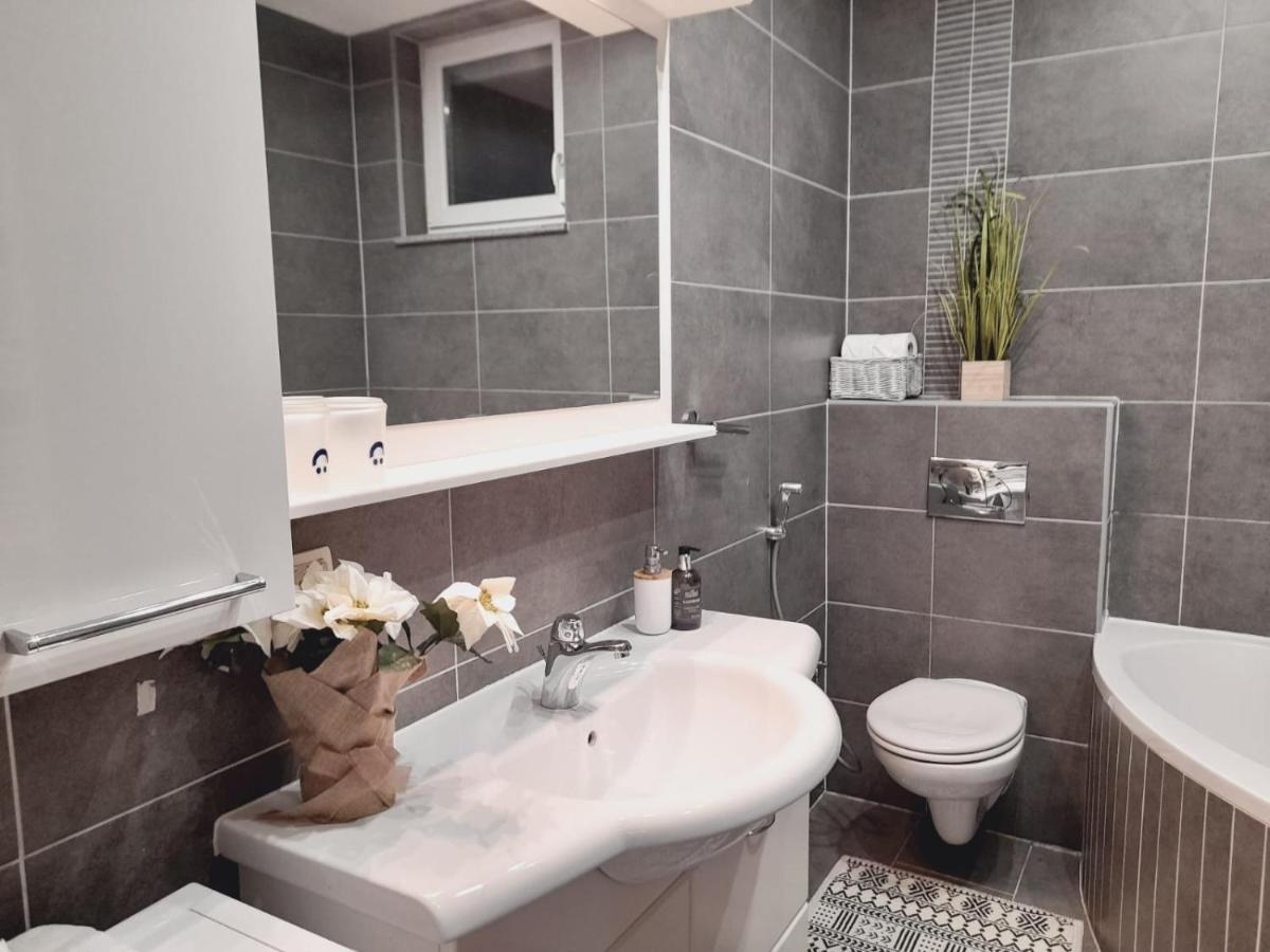 Jasmina Apartment *